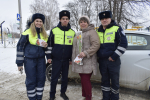 В Бавлинском районе прошла акция «Цветы для автоледи»