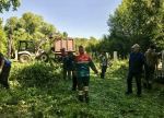 Более 300 кубометров мусора вывезли с кладбищ Бавлов после субботников
